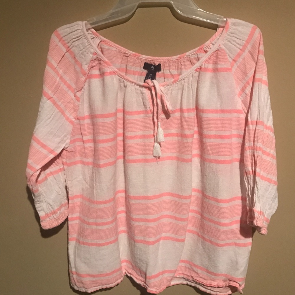 Women's Peasant Gap Top
